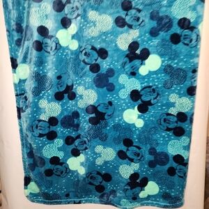 Disney New The Big One Blue Mickey Mouse Plush Blanket. 5ft×6ft.